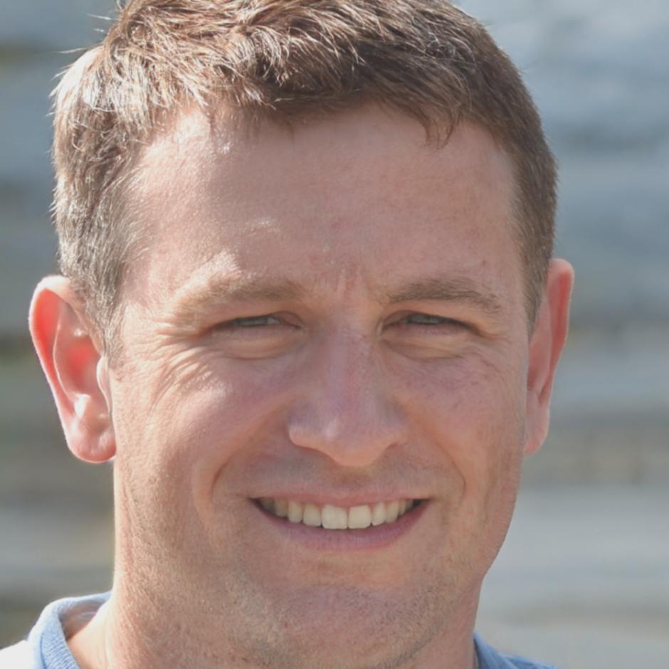 Adrian Florescu, Co-fondator dynavoriqos